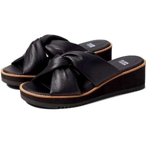 EILEEN FISHER Bene Twist Black Sandals LIKE NEW